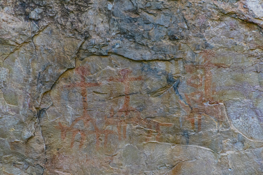 Teruel - Beceite 24 - Pasarelas del Parrissal - pinturas rupestres la Fenellassa.jpg